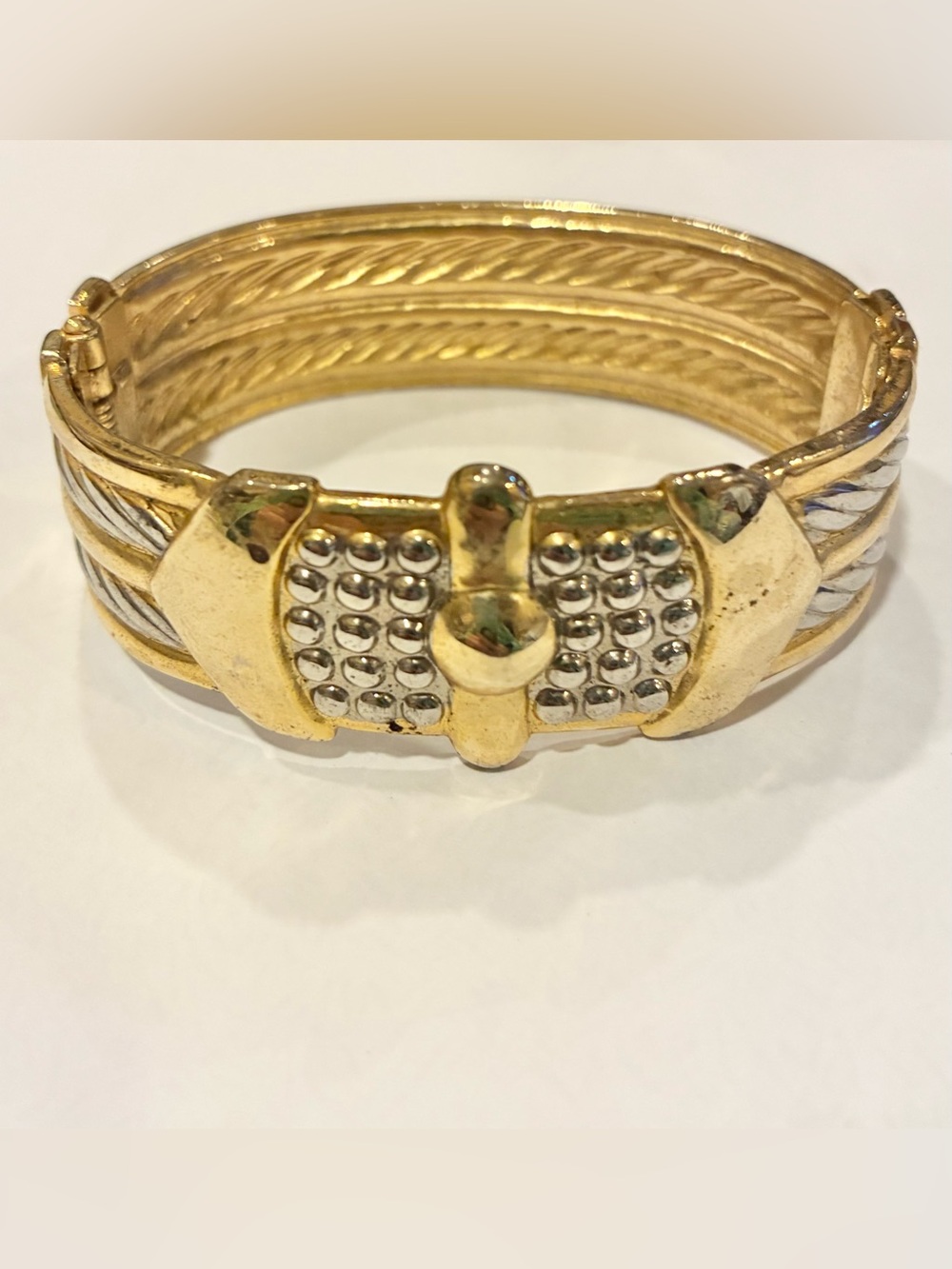 Vintage Brass Tricolor Hinged Bangle Bracelet 6 1/2 in Wrist Fashion Trendy